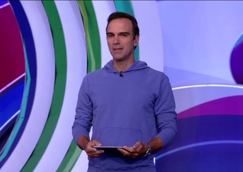 Tadeu Schmidt é elogiado por primeiro discurso de eliminação do BBB 22