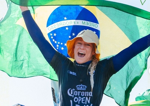 Brasileiras disputam as baterias do surfe nas Olimpíadas