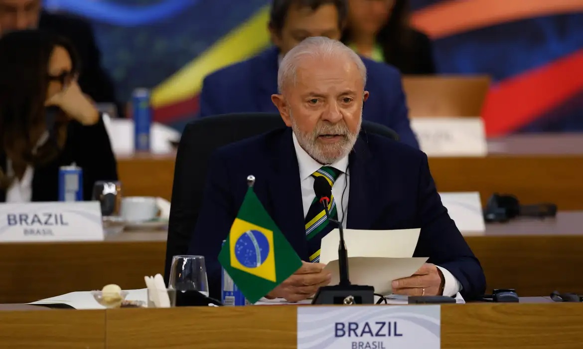 Lula está estupefato com notícias de plano para golpe e para envenená-lo, diz Lewandowski