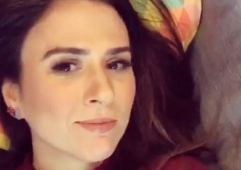 Tatá Werneck surpreende ao mostrar cavalos no quintal de casa