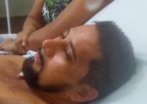 'Cliente' crava estaca no pescoço de taxista durante corrida no Amazonas