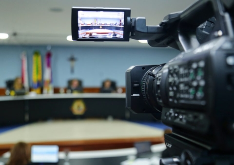 TCE-AM julga 62 processos em sessão nesta terça