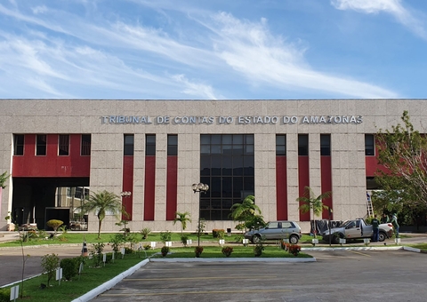 TCE suspende aluguel de carros de luxo de prefeitura no Amazonas