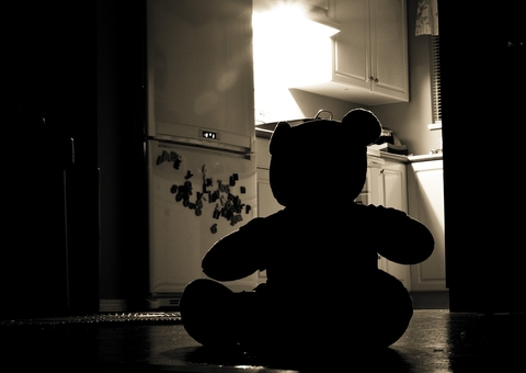 Empresário é preso suspeito de pagar para abusar de meninas virgens