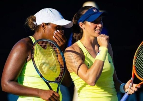 Dupla de Stefani vai à semi e Bia Haddad às quartas no WTA de Adelaide