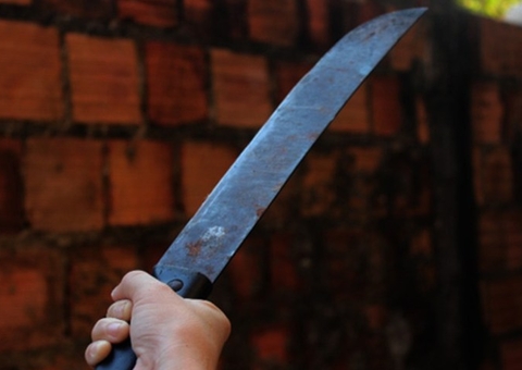 Homem é atacado com terçadada no rosto durante confusão no Amazonas