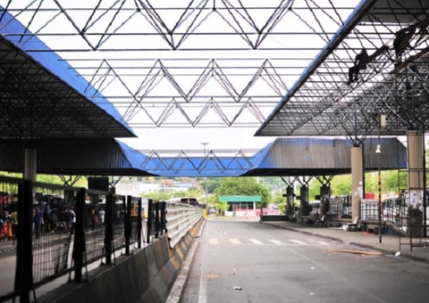 Mulher leva facada na costela em Terminal de Integração de Manaus