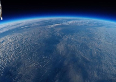 Asteroide gigante vai passar 'raspando' na Terra