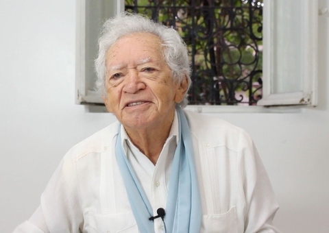 Faz escuro mas eu canto: Poeta Thiago de Mello recebeu homenagem na 34º Bienal de São Paulo