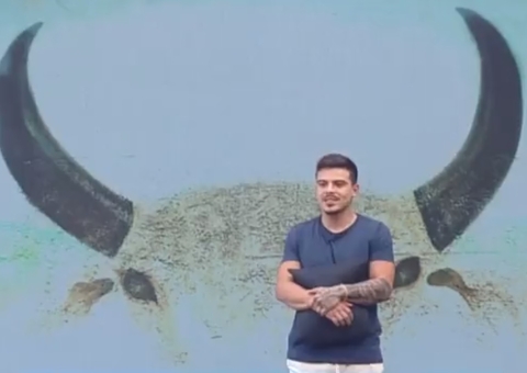 Thomaz Costa faz resumo de romance com Larissa Manoela: 'sempre no meu coração'