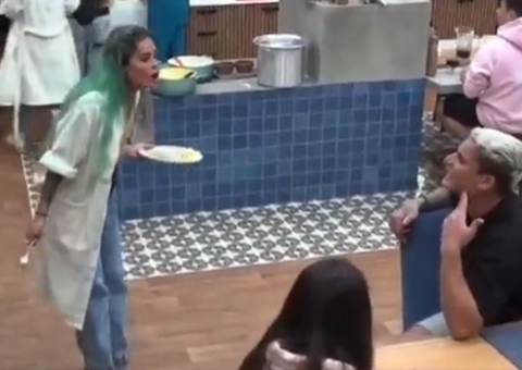 Em bate-boca com Tiago, Tati Zaqui expõe directs e alfineta namoro com mãe de Neymar  