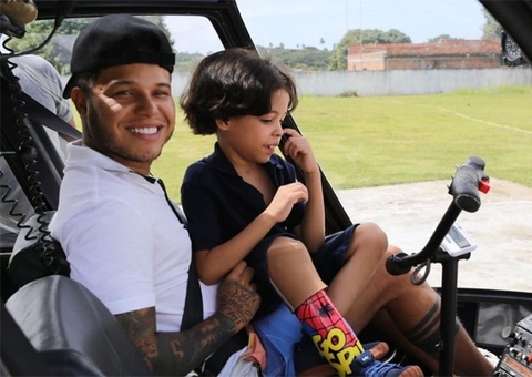 Tierry fala sobre recuperação do filho, que fez nova cirurgia após amputar o pé