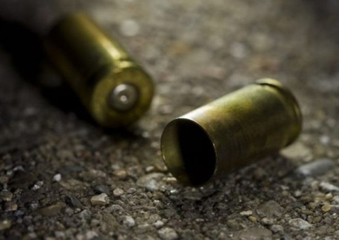 Homem é morto minutos após jovem ser executado no mesmo bairro em Manaus