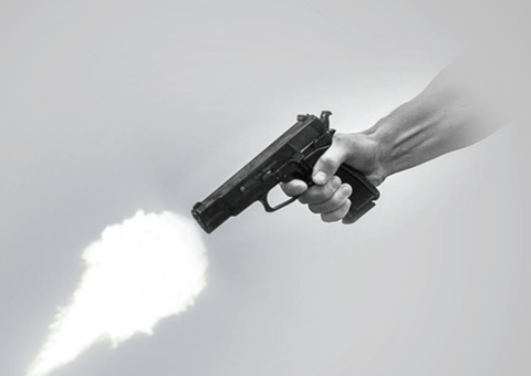 Criminosos invadem casas, desfiguram o rosto de homem e atiram em mulher no Amazonas