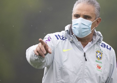 Técnico Tite é vacinado contra covid-19