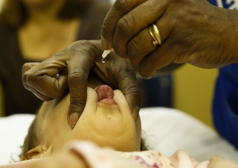 Campanha alerta para ameaça de retorno da paralisia infantil