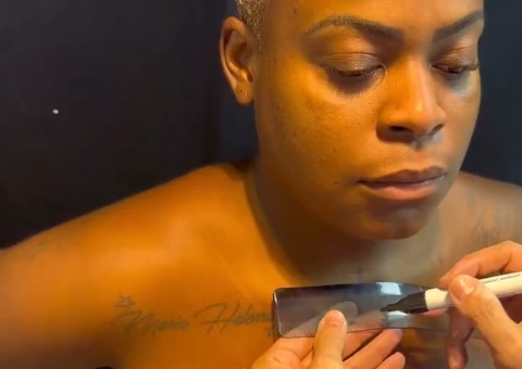 Jojo Todynho retira 1 kg das mamas em cirurgia e mostra resultado; vídeo