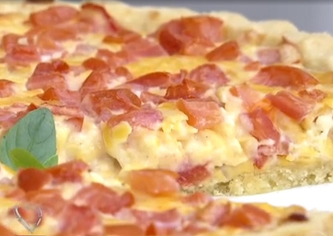 Receita de torta de tomate é fácil de preparar; veja o passo a passo