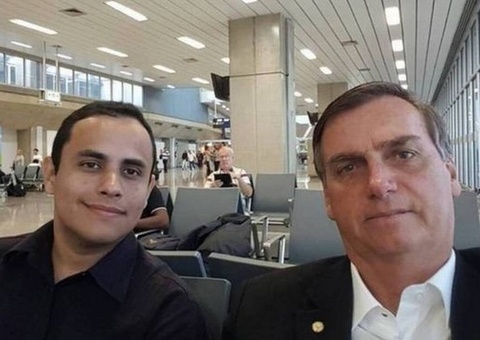 Assessor de Bolsonaro insinua que Globo oferece maconha no BBB 21