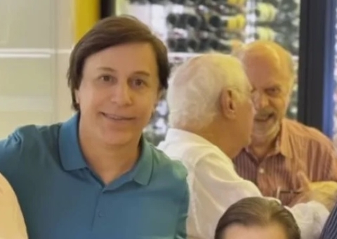 Faustão reaparece em foto ao lado de Tom Cavalcante