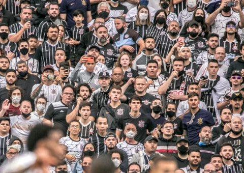 Corinthians comemora estratégia para evitar se distanciar do Palmeiras