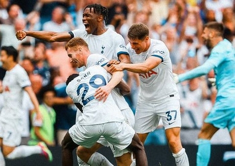 Richarlison quebra jejum e comanda virada do Tottenham na Premier League