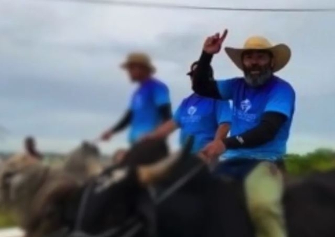 Touro mata homem que o levava para matadouro