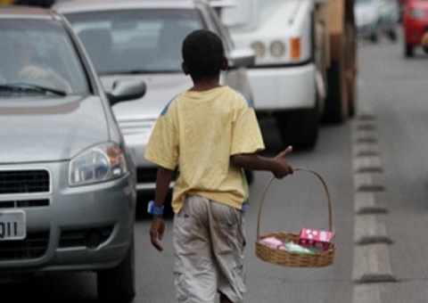 TJAM realiza ação para combater trabalho infantil em Manaus
