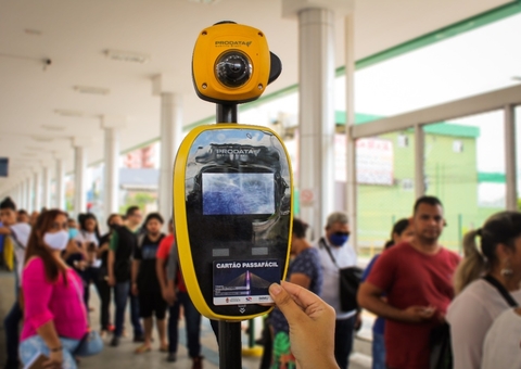 Usuários de ônibus em Manaus poderão pagar passagem pelo celular