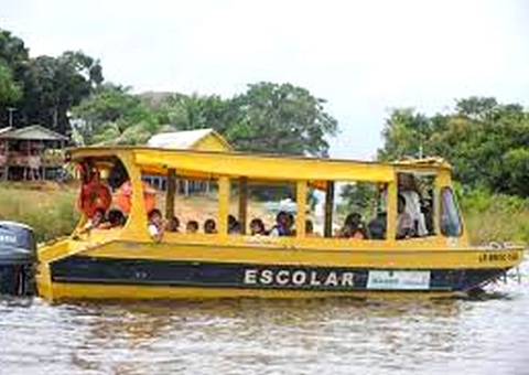 Condução escolar terrestre e fluvial custa R$ 760 mil em Autazes