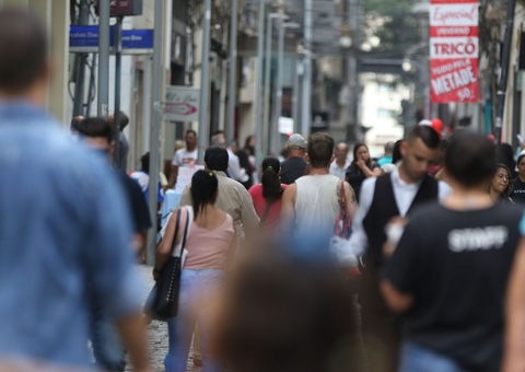 Covid-19: Brasil registra 9 mortes e 2.216 casos em 24 horas