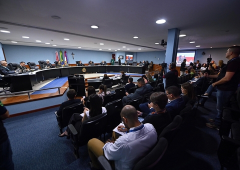 Primeira sessão do TCE-AM em 2024 terá 127 processos em pauta