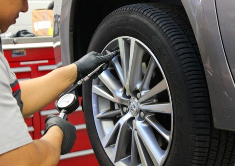 Iranduba vai pagar R$ 116 mil por consertos e troca de pneus