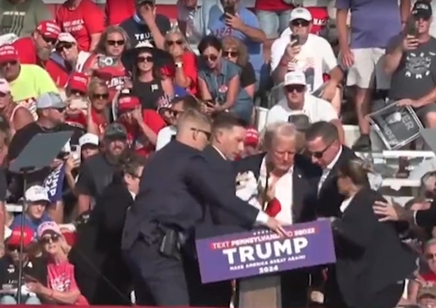 Atirador e mais um morrem após tiros em comício de Trump, diz jornal