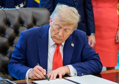 Fed rebate Trump e diz que só demitirá Lisa Cook se houver 'justa causa'