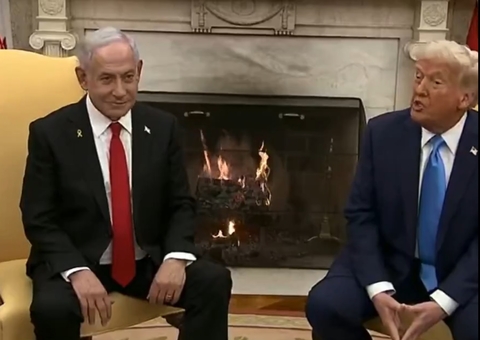 Com Netanyahu, Trump diz que quer 'tirar' 1,7 milhão de palestinos de Gaza permanentemente