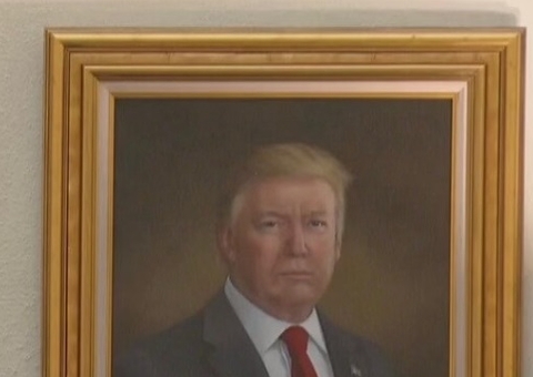Trump se irrita com retrato no Capitólio e manda retirá-lo: 'propositalmente distorcido'