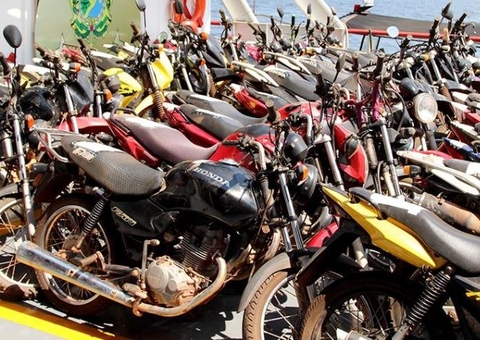 Dez pessoas são presas por alugarem motos usando documentos falsos em Manaus 