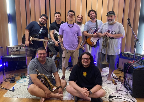 Tucumanus homenageia Zezinho Corrêa e Teixeira de Manaus no Cauxi Eletrizado