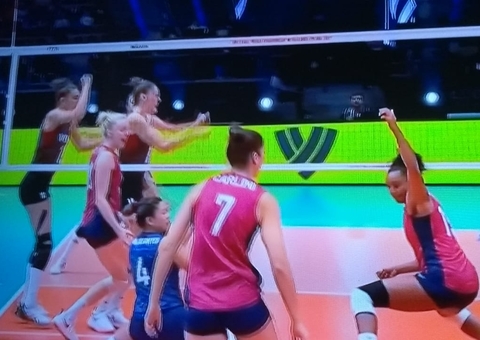 Mundial de Vôlei: Estados Unidos derrotam Turquia e está em 2º lugar