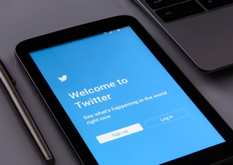 Elon Musk diz ainda se interessar pela compra do Twitter