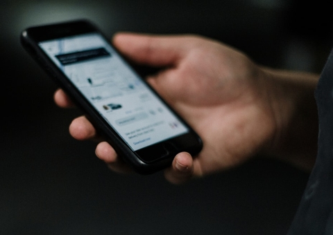 Uber exclui mais de 15 mil motoristas por abuso do cancelamento de corridas