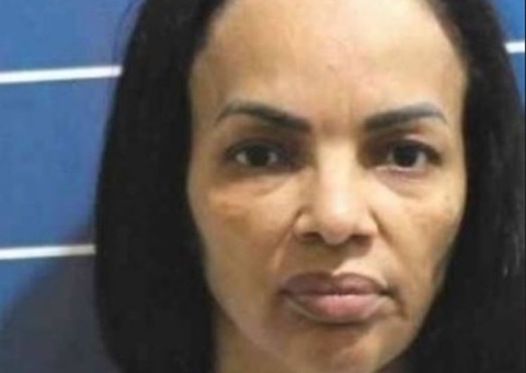 Flordelis é flagrada com dinheiro nas partes íntimas ao voltar de visita em presídio