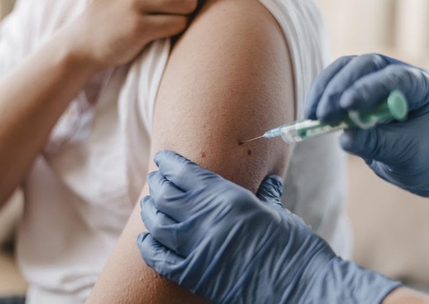 Esclerose múltipla:Especialista esclarece mitos e verdades sobre imunização