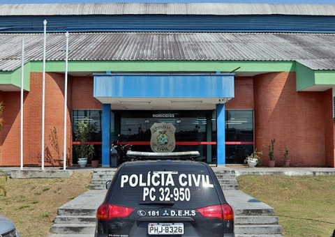 Casal é preso por forjar sequestro de jovem e pedir R$ 500 para resgate em Manaus