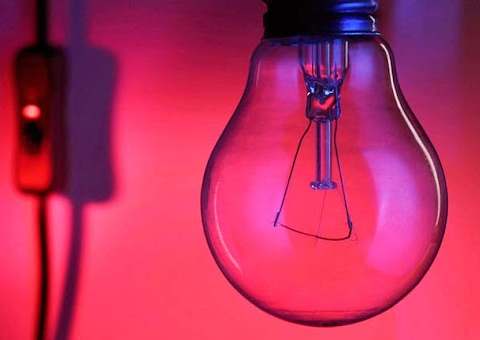 Aneel cria nova bandeira tarifária 50% mais cara na conta de luz   