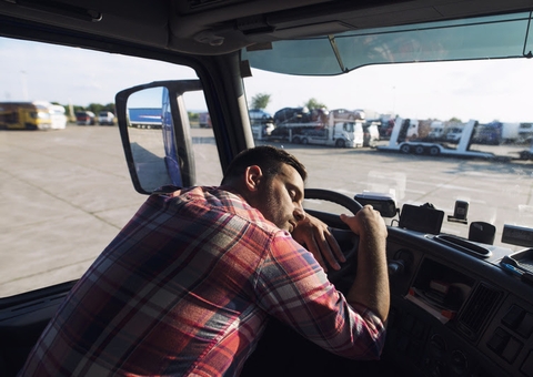 Sonolência é a 3ª maior causa de acidente no trânsito