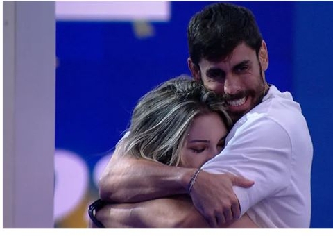Cara de Sapato celebra vitória de Amanda em Prova do Finalista no BBB 23