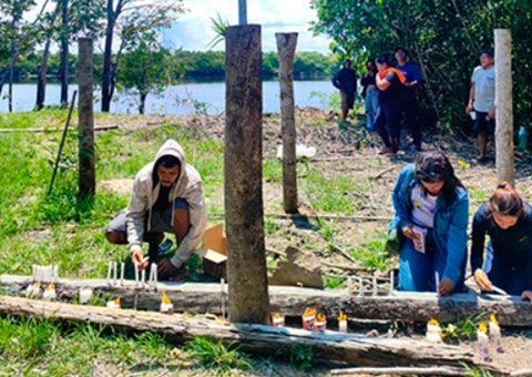 Famílias encontram mais ossadas em área de suspeito de desaparecimentos em Tefé