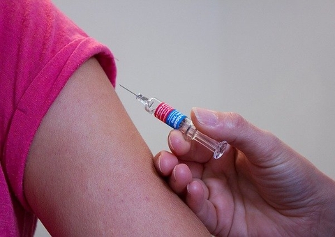 EUA  afirmam ter aplicado 165 milhões de doses de vacina contra covid-19